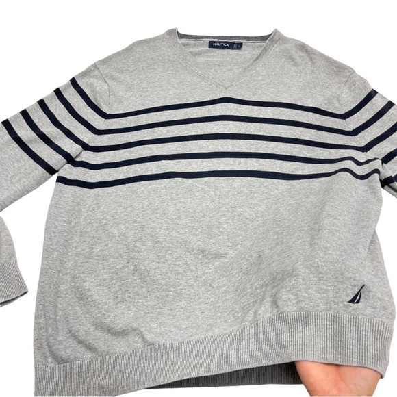 Nautica striped knited Sweater v neck grey blue size L sailor sail long sleeves - Picture 9 of 10